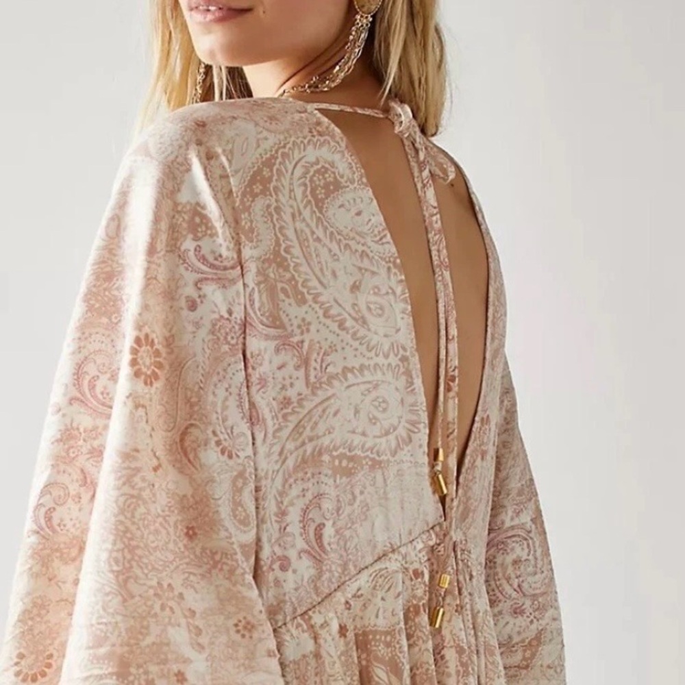 Free People Arzel Pleated Kimono Dress Size S Paisley Blush and Ivory - Picture 4 of 10